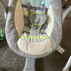 Baby swing